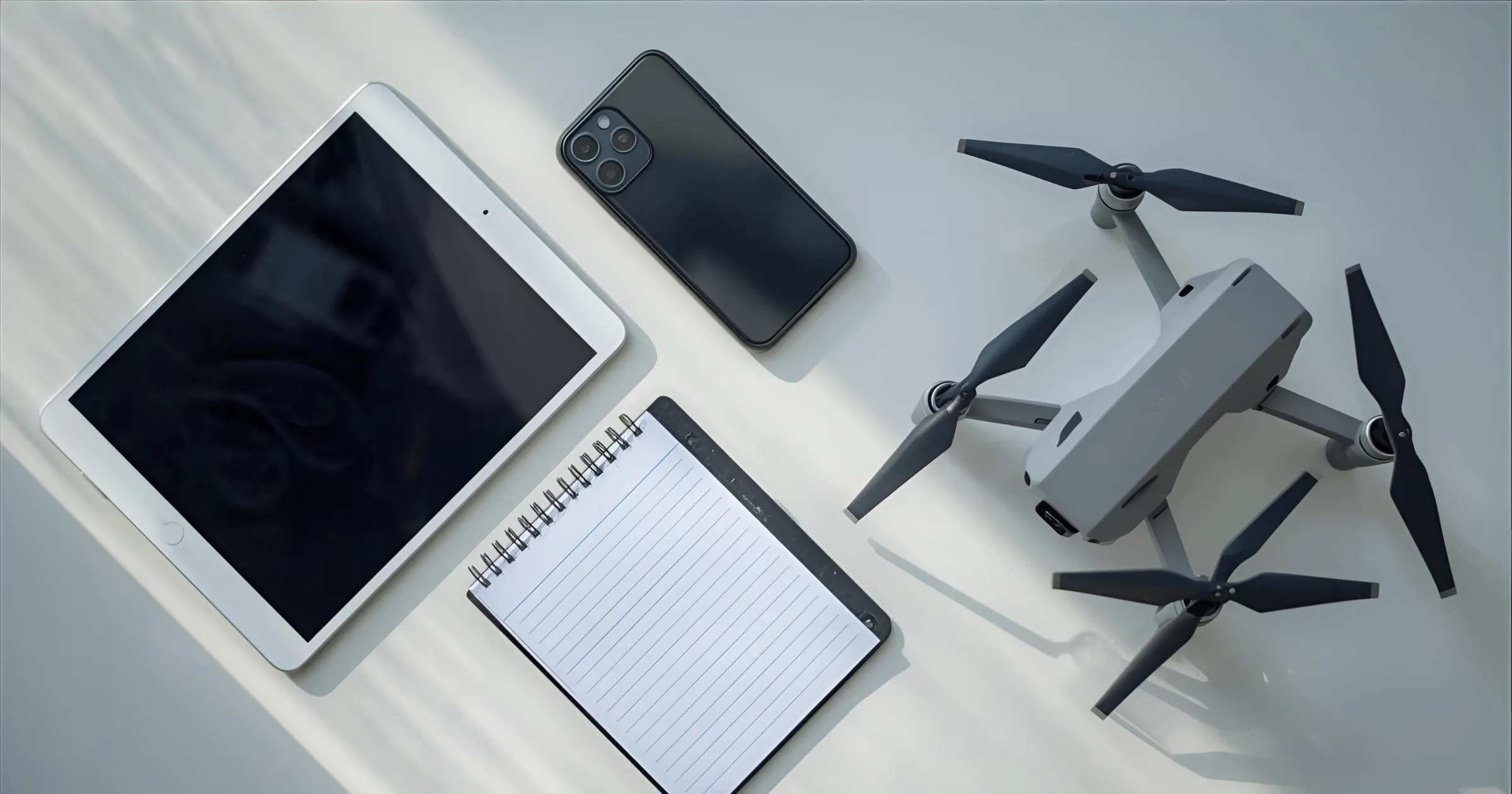 Een verzameling van de belangrijkste online tools en websites voor dronepiloten in Nederland.